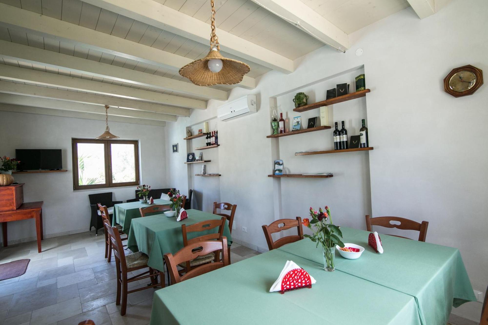 Hotel Trulli Boccadoro Ostuni Habitación foto